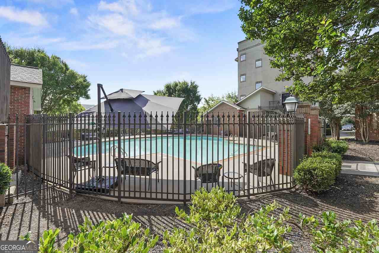898 Oak St Sw #1105 - Photo 4 of 22