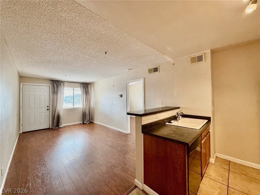 1381 E University Ave #305 - Photo 2 of 10