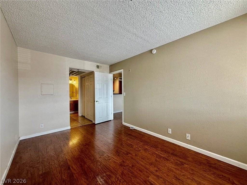 1381 E University Ave #305 - Photo 6 of 10