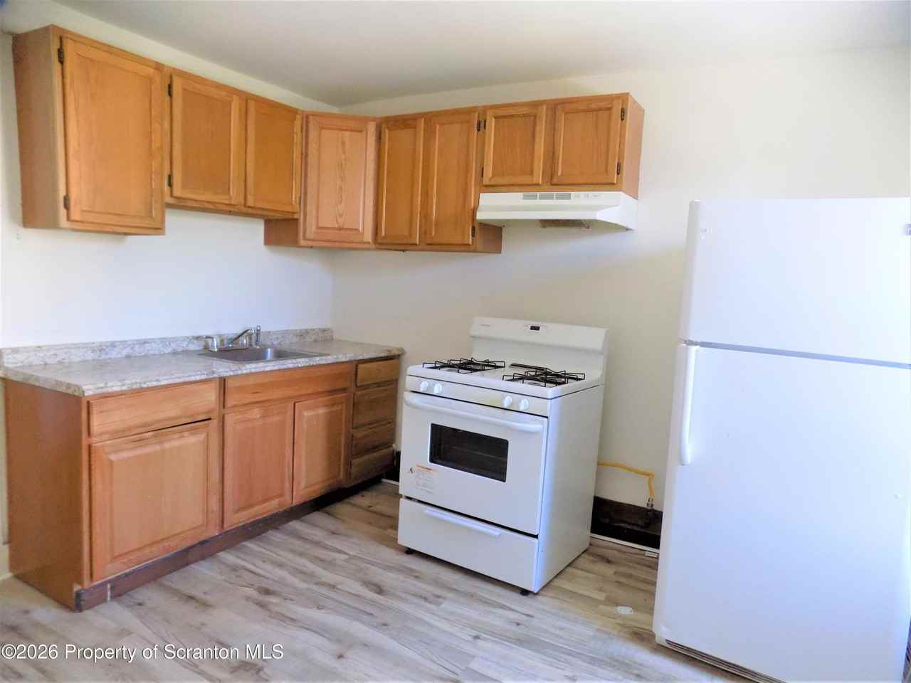 513 Washington Ave #7 - Photo 3 of 9