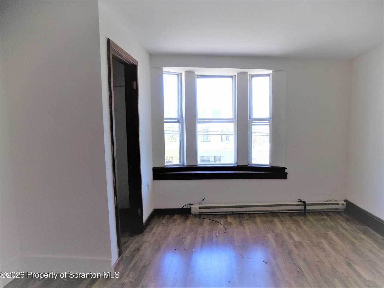513 Washington Ave #7 - Photo 6 of 9