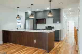 88 Hollywood Ave - Photo 1 of 1