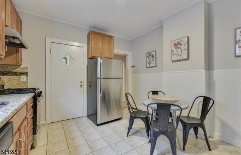 84 Grove St #1 - Photo 4 of 9