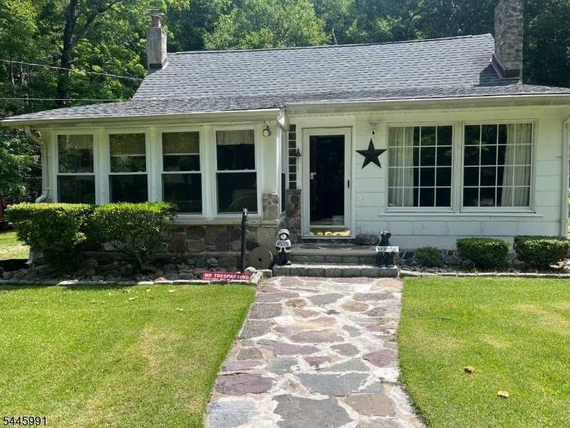 860 Burnt Meadow Rd