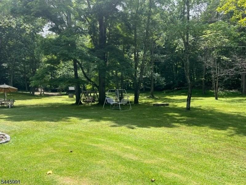 860 Burnt Meadow Rd - Photo 5 of 19