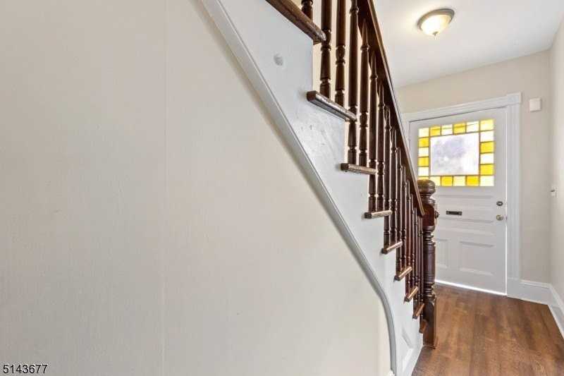 182 W Cliff St - Photo 3 of 18