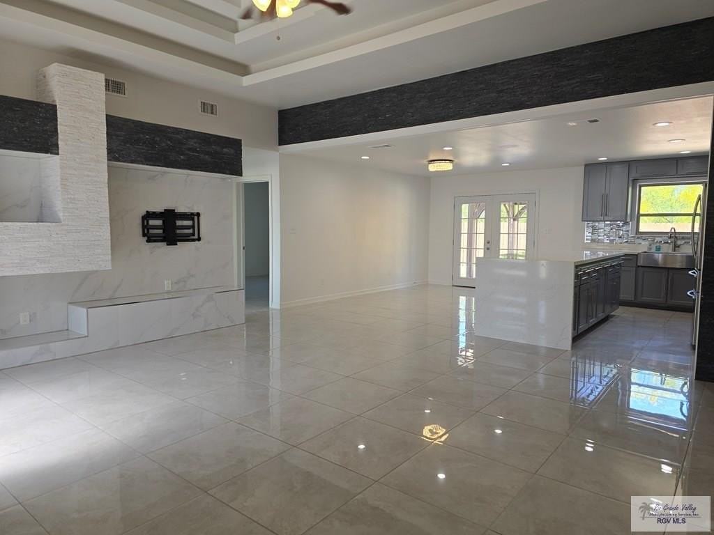 6802 Bonham Rd - Photo 4 of 22