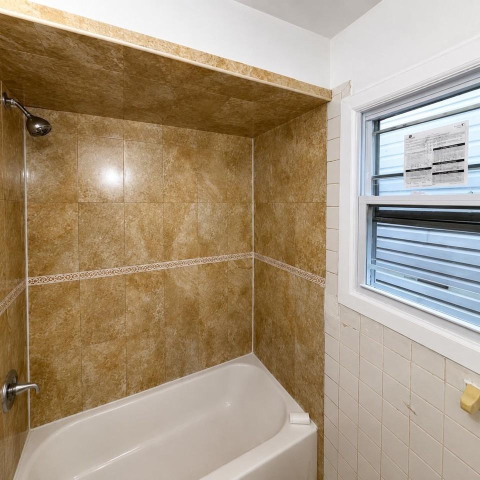 351 New York Ave #3 - Photo 6 of 6