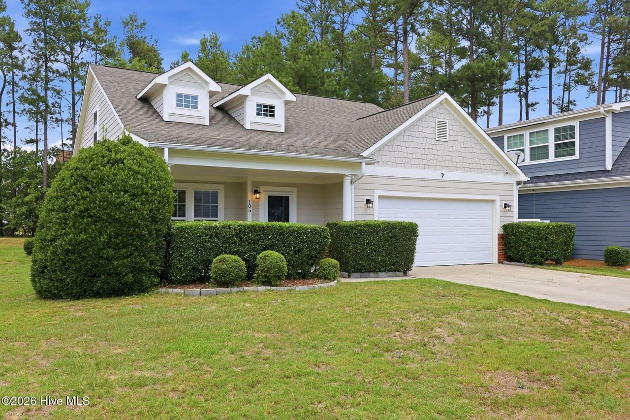 105 Moultrie Ln - Photo 2 of 30
