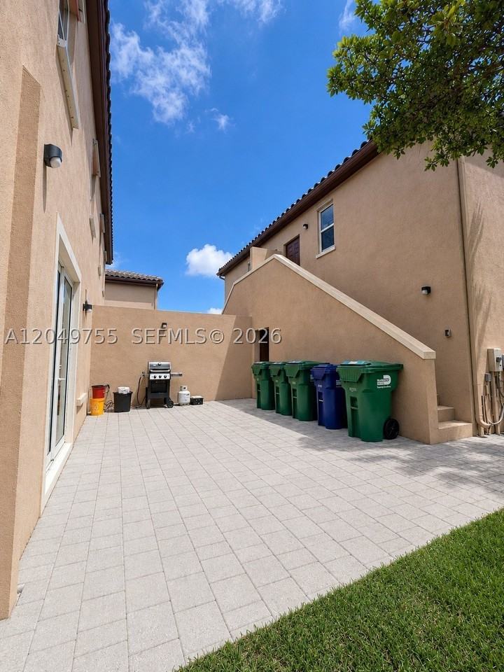 17001 Sw 96th St - Photo 3 of 17