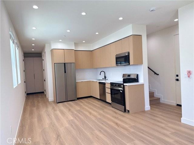 4121 Lafayette Pl #D - Photo 3 of 8