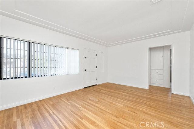 3919 Globe Ave - Photo 3 of 8