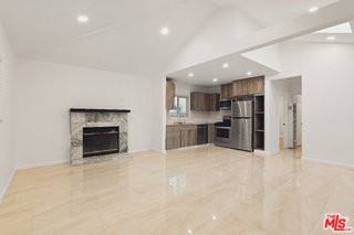 806 Navy St - Photo 3 of 8