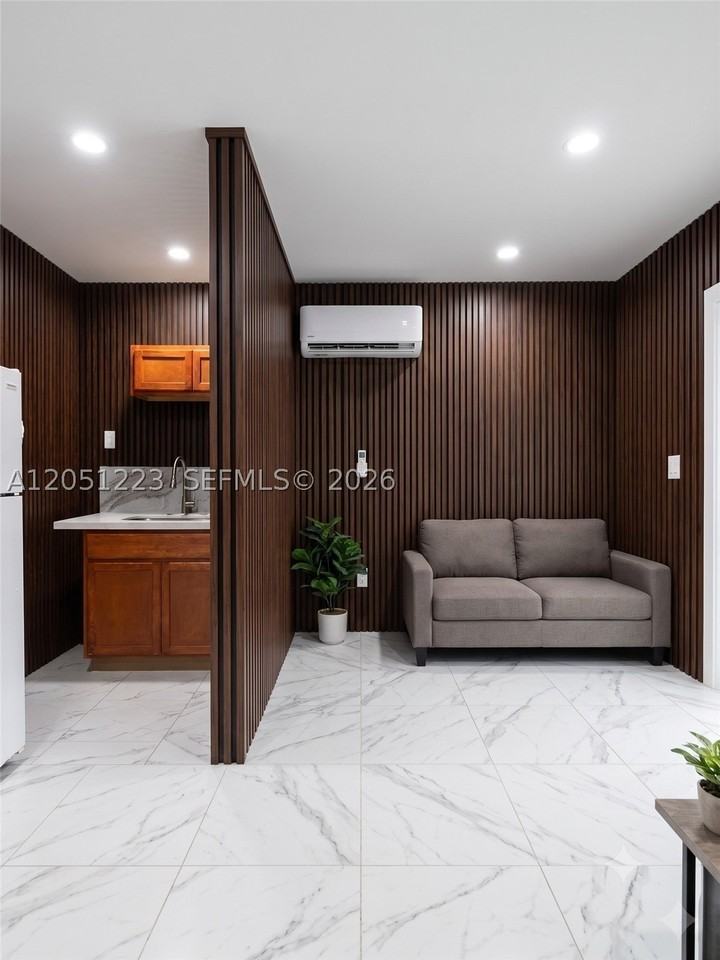 4510 Sw 38th St #3 - Photo 7 of 7