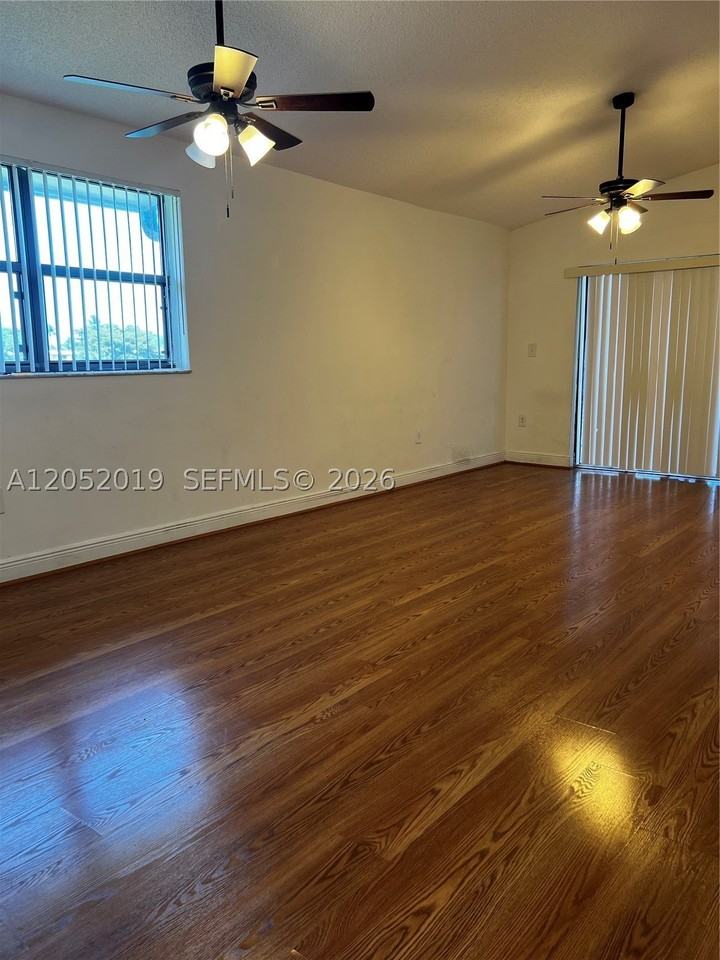 9794 Nob Hill Ct #2994 - Photo 3 of 13
