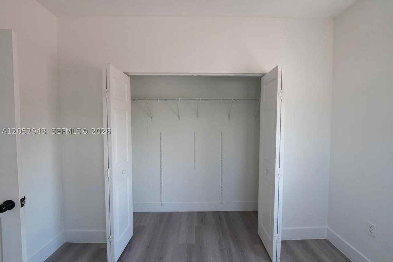 8836 Sw 221st Ter - Photo 5 of 37