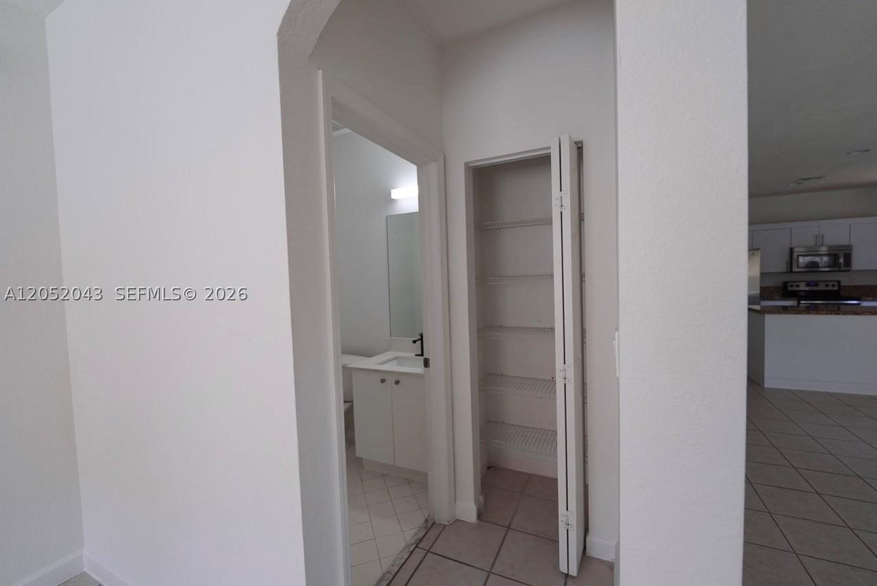 8836 Sw 221st Ter - Photo 7 of 37