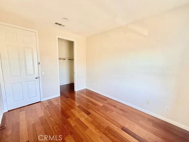 20512 Earl St - Photo 3 of 8