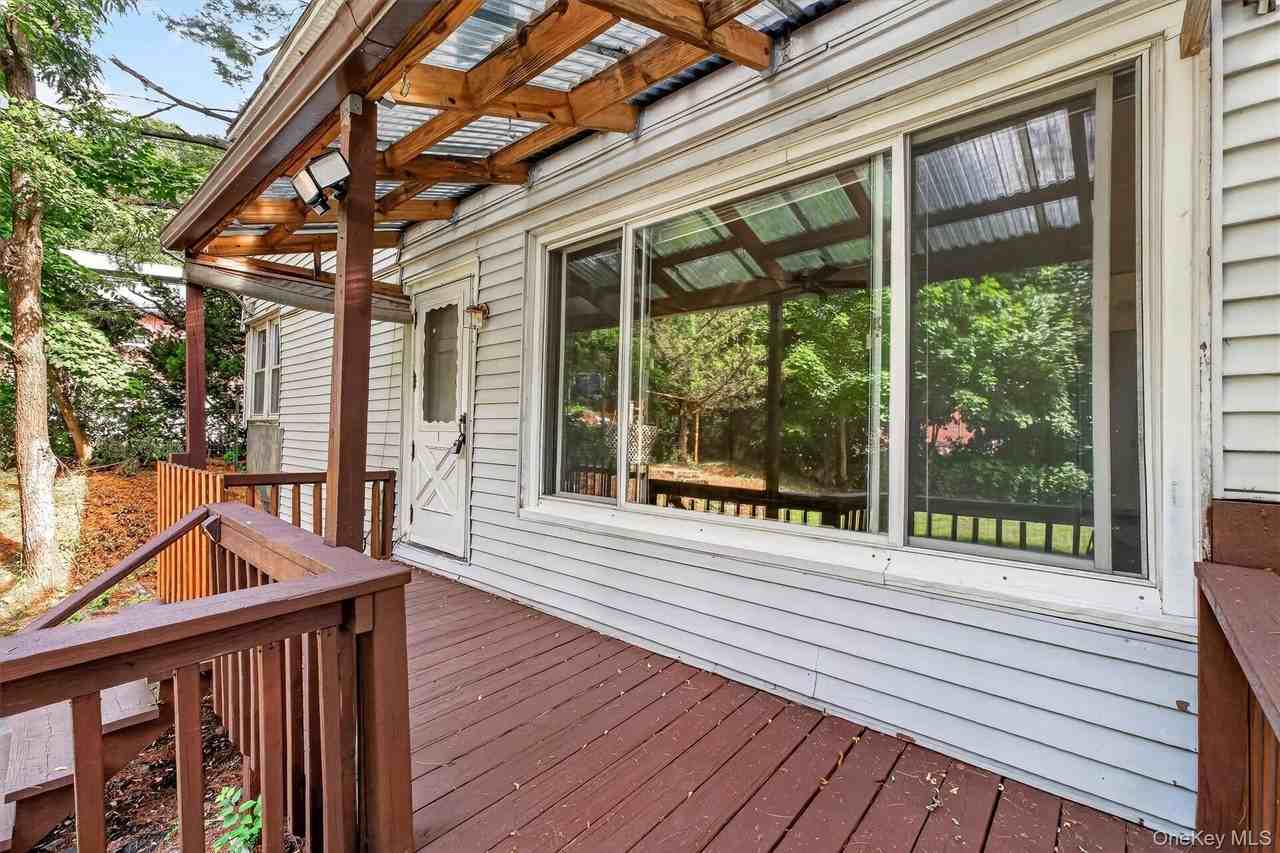 4 Montgomery Rd #1 - Photo 6 of 35