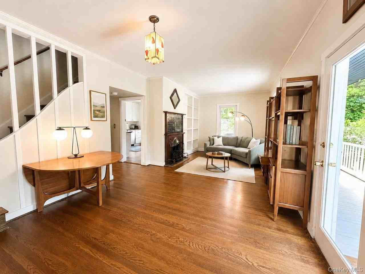 207 Prospect Ave - Photo 3 of 14