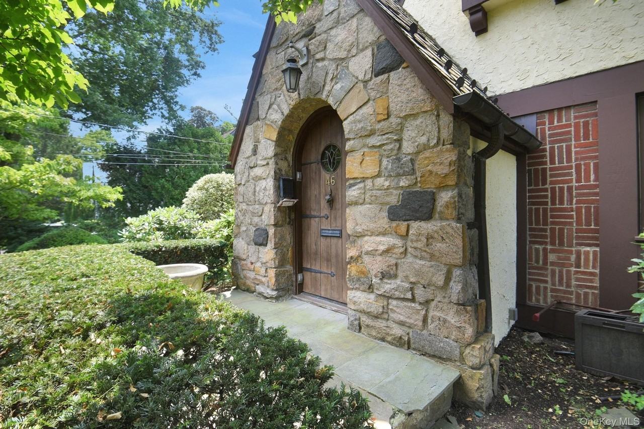 46 Fenimore Rd - Photo 4 of 40