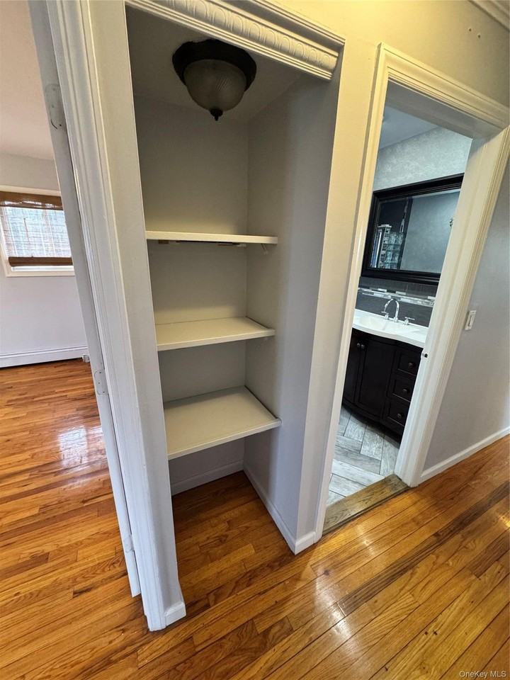 113 W Hudson St #2 - Photo 5 of 12