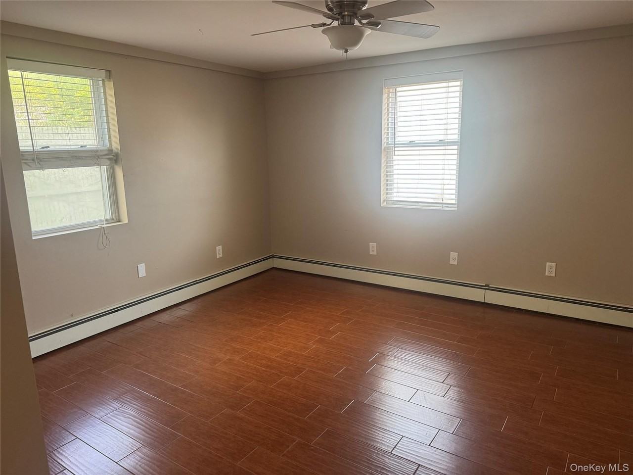 657 E Penn St - Photo 6 of 16