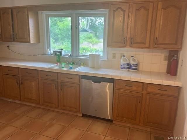 508 Secatogue Ave - Photo 2 of 8