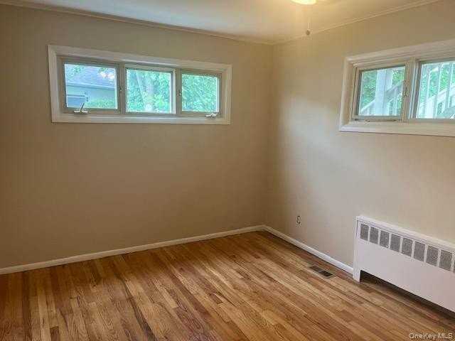 508 Secatogue Ave - Photo 5 of 8