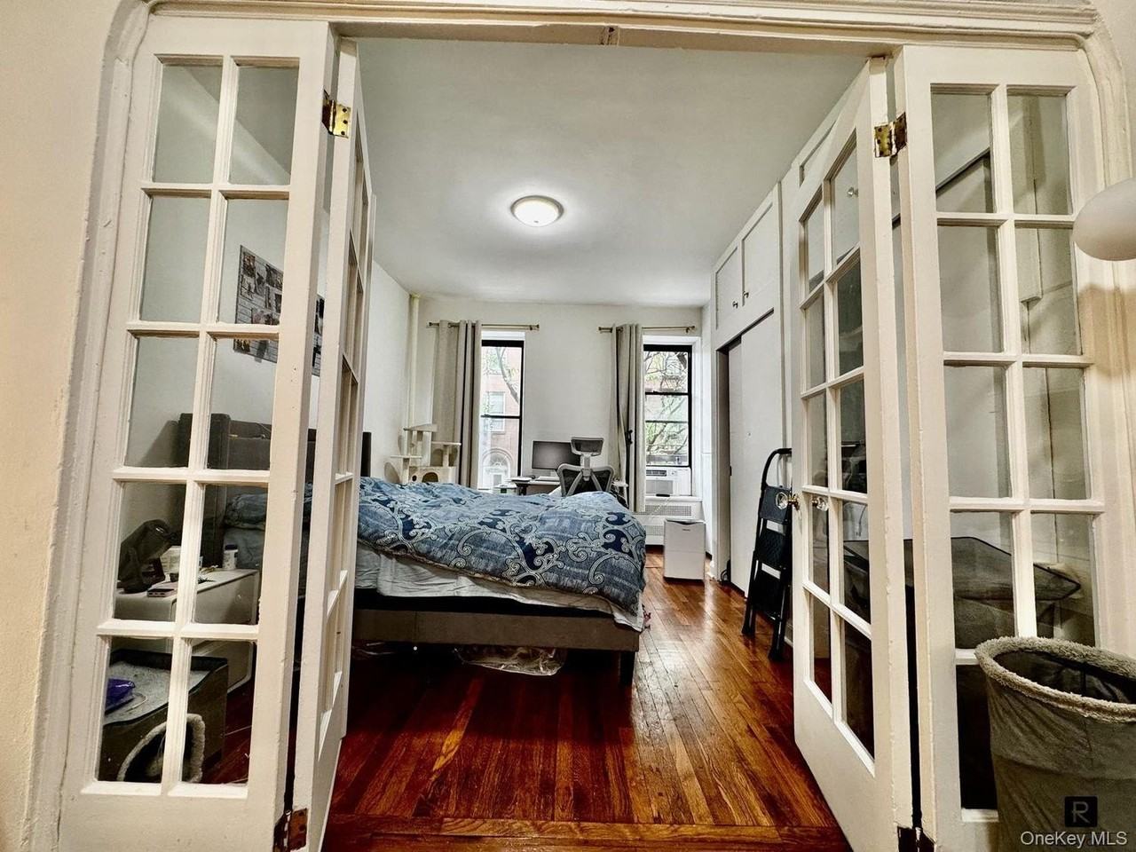 452 W 47th St #2B - Photo 5 of 23