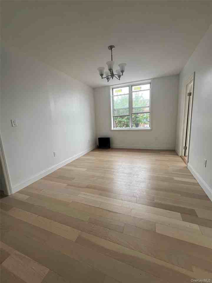 8319 Northern Blvd - Photo 2 of 9