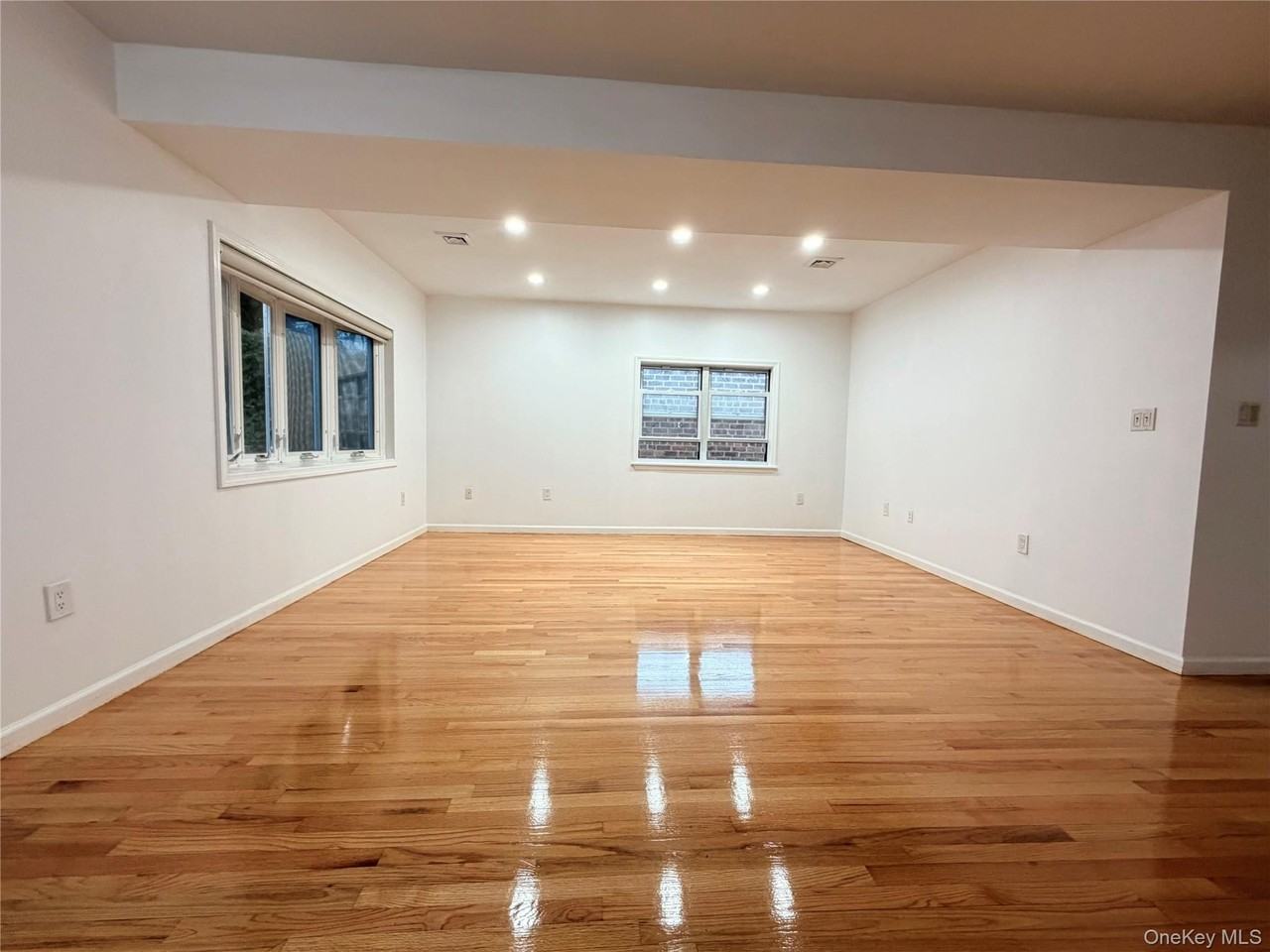 3432 205th St #1FL - Photo 3 of 10