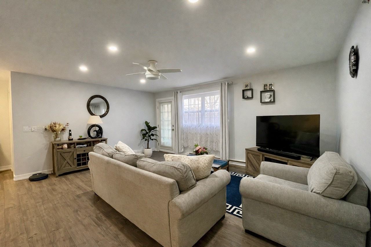 300 Cunat Blvd #2B - Photo 2 of 13