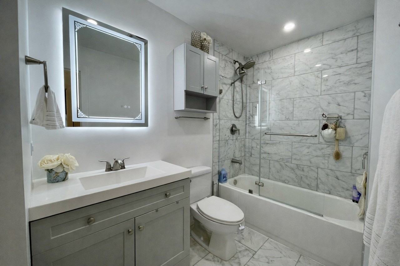 300 Cunat Blvd #2B - Photo 6 of 13