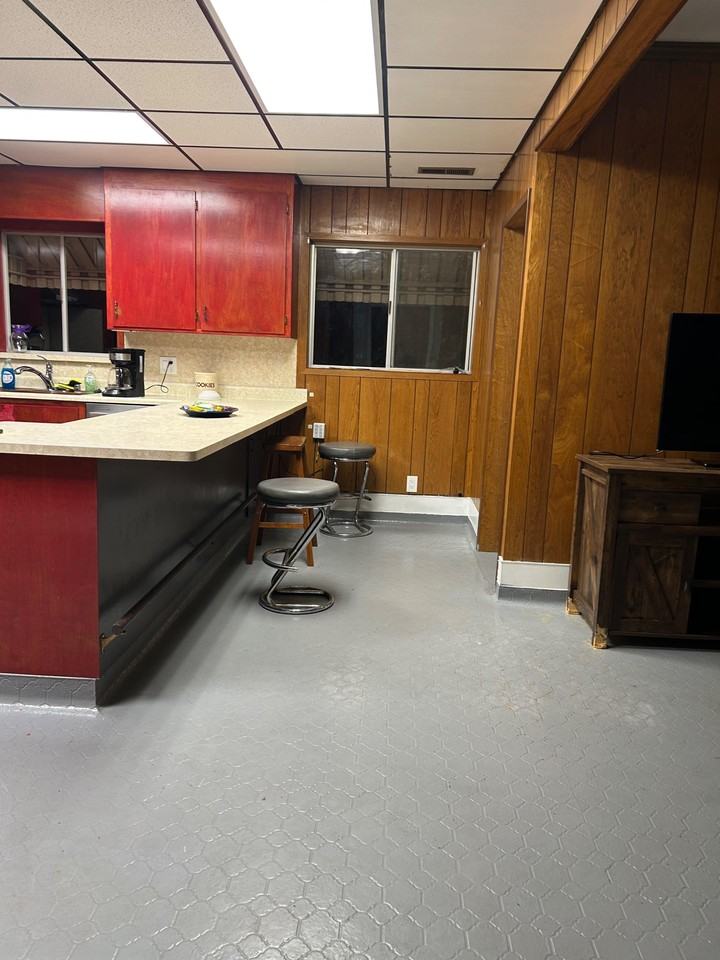 Wanda St - Photo 6 of 21