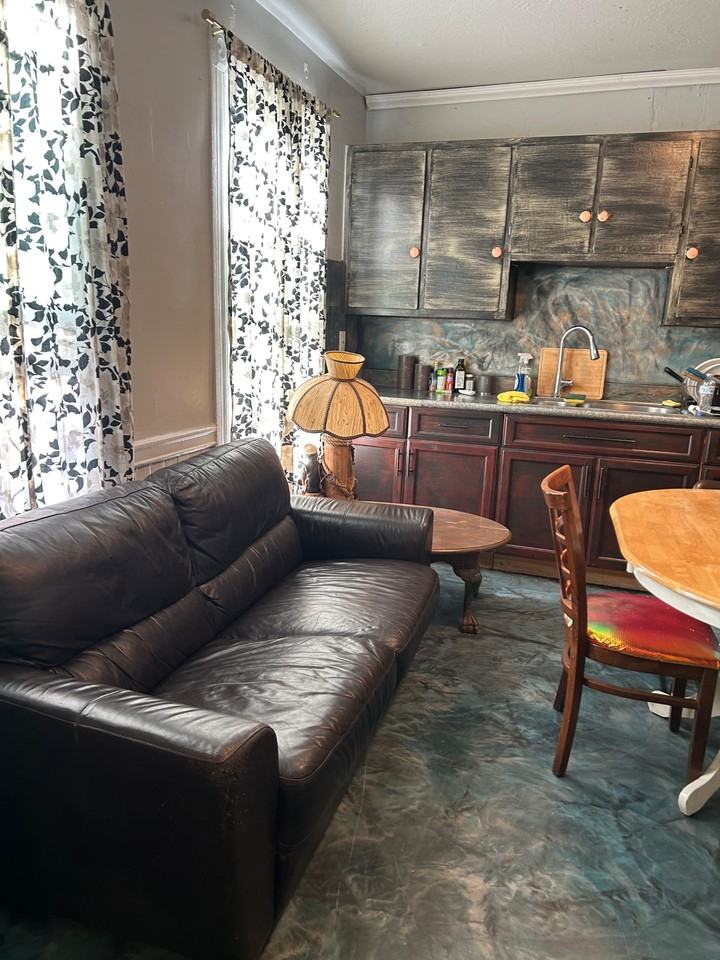 Wanda St - Photo 5 of 12