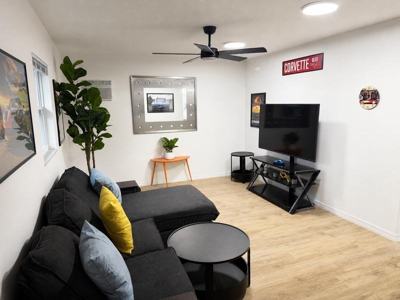Dawson Ave - Photo 2 of 12