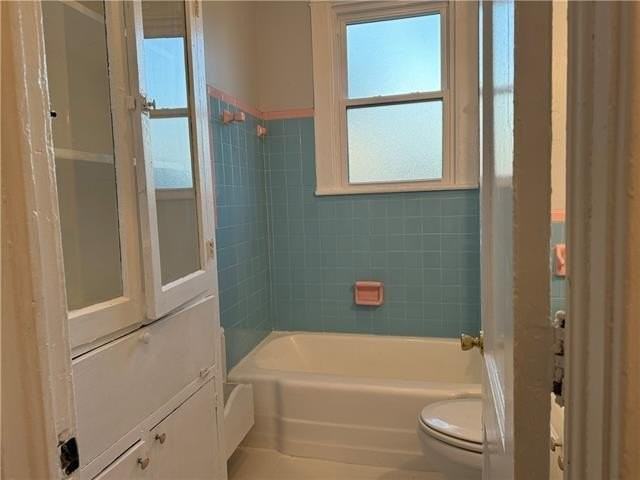 4318 N Robertson St - Photo 4 of 10