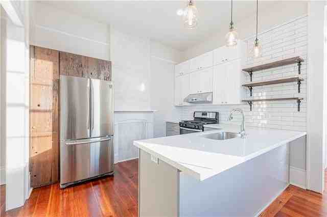 1820 Urquhart St - Photo 5 of 14
