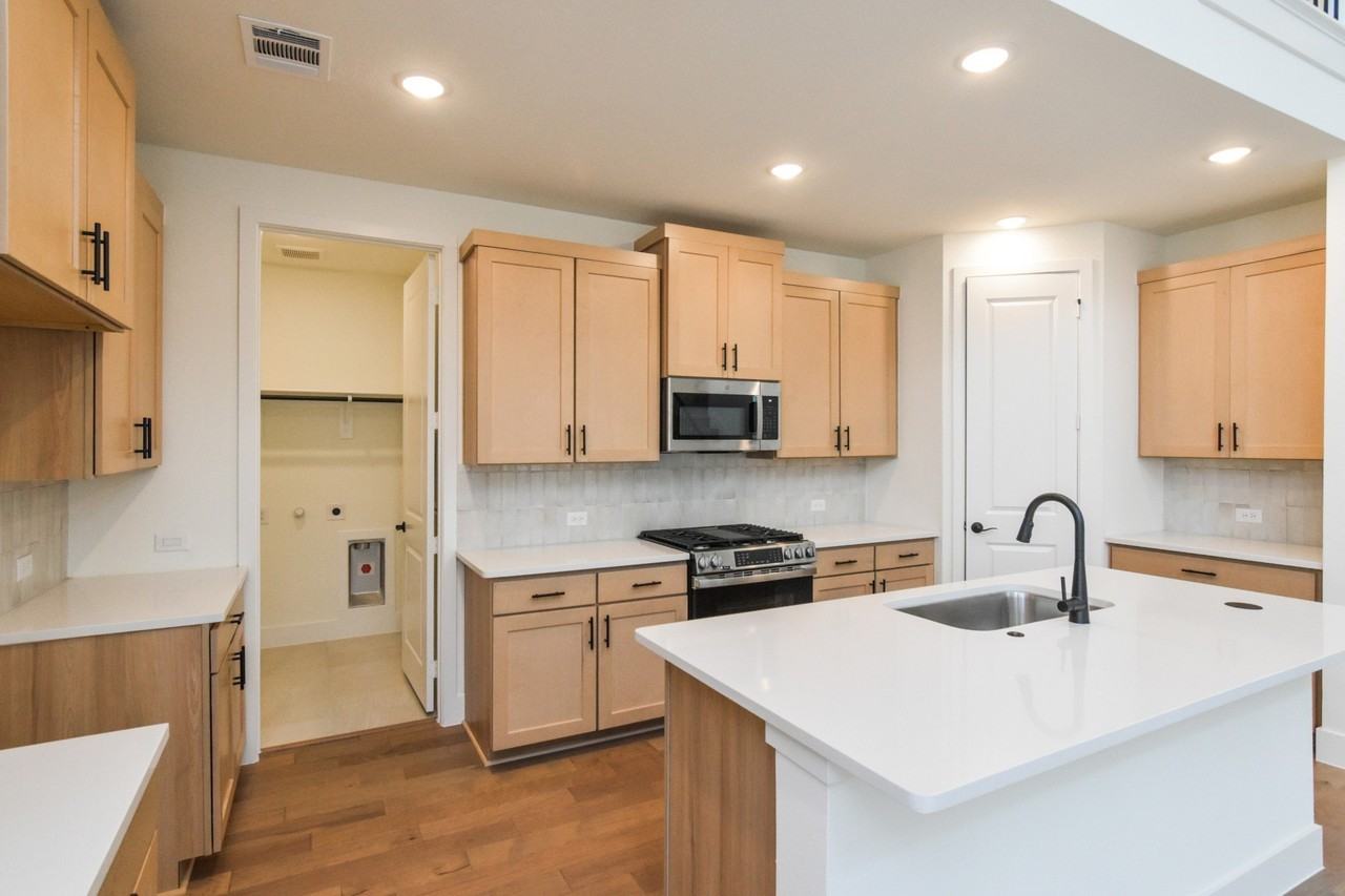 14541 Durant Ln - Photo 3 of 22