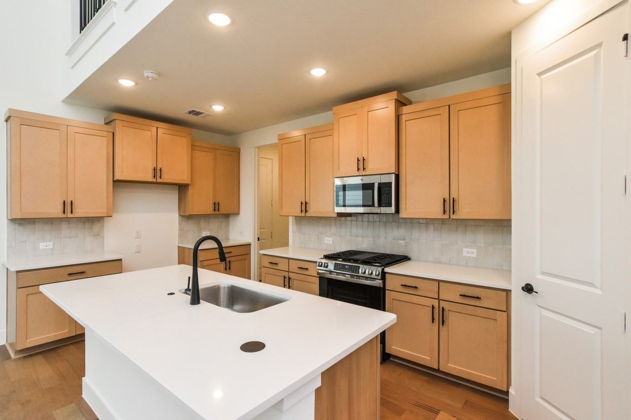 14541 Durant Ln - Photo 4 of 22