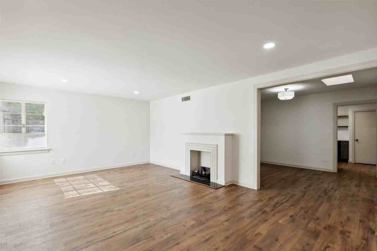 3726 Westcliff Rd S - Photo 7 of 31