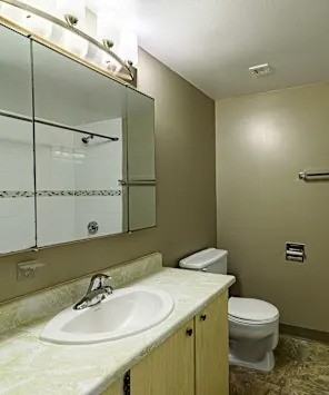 55 Strauss Drive - Photo 5 of 8