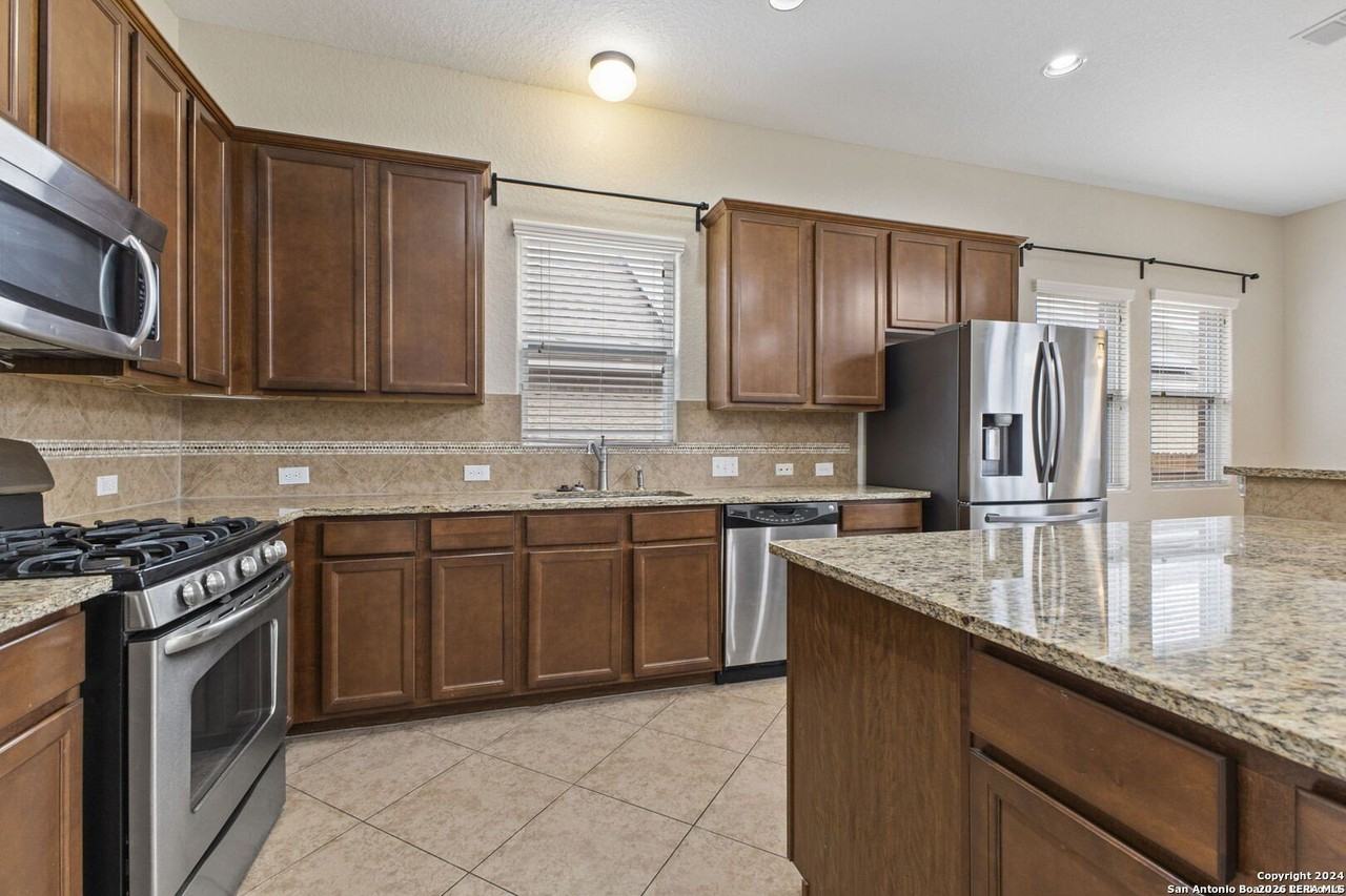 12114 Carson Cv - Photo 7 of 34