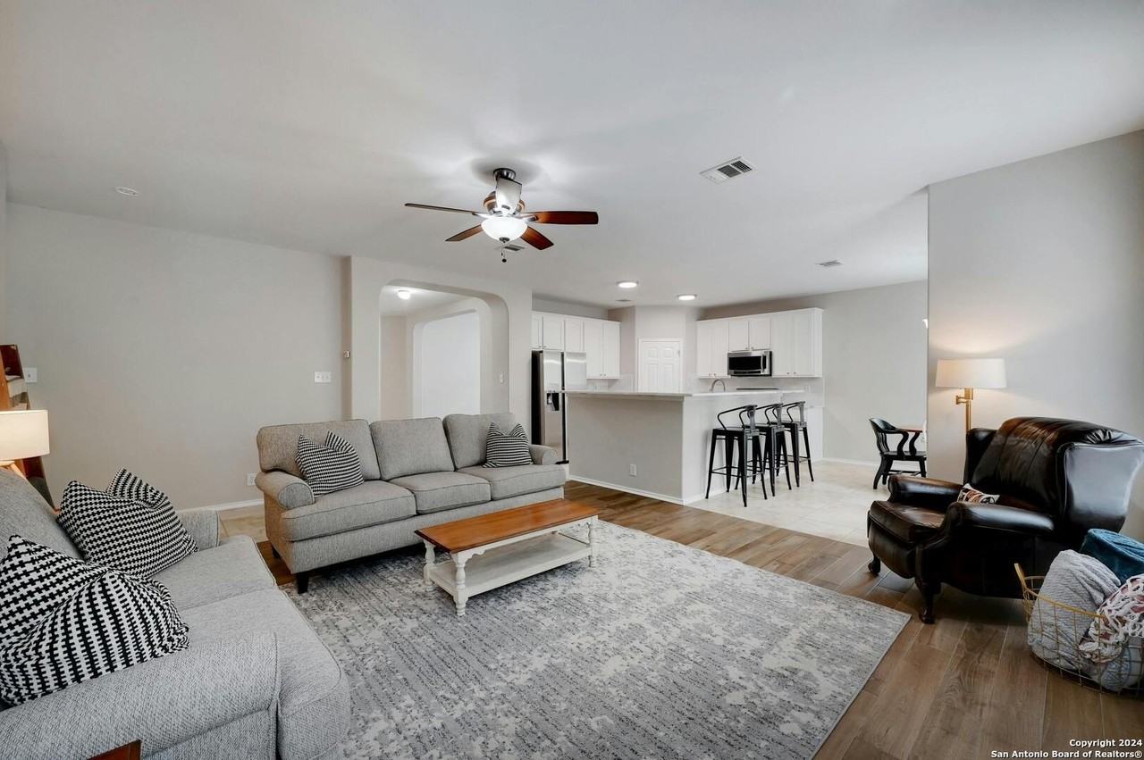 2605 Patron Vlg - Photo 7 of 40
