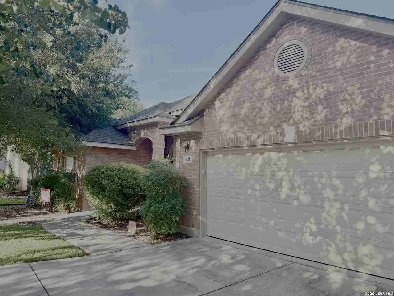 48 Silverhorn Dr - Photo 2 of 4