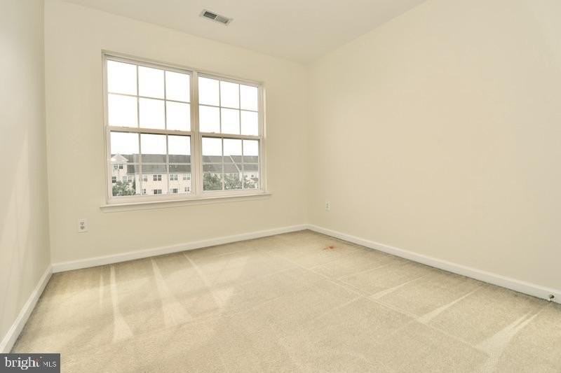 403 Wilmore Dr - Photo 2 of 34