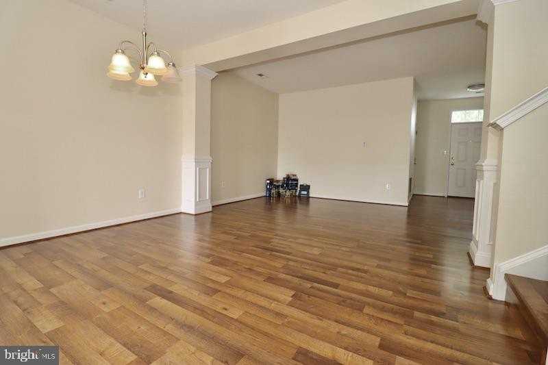 403 Wilmore Dr - Photo 3 of 34
