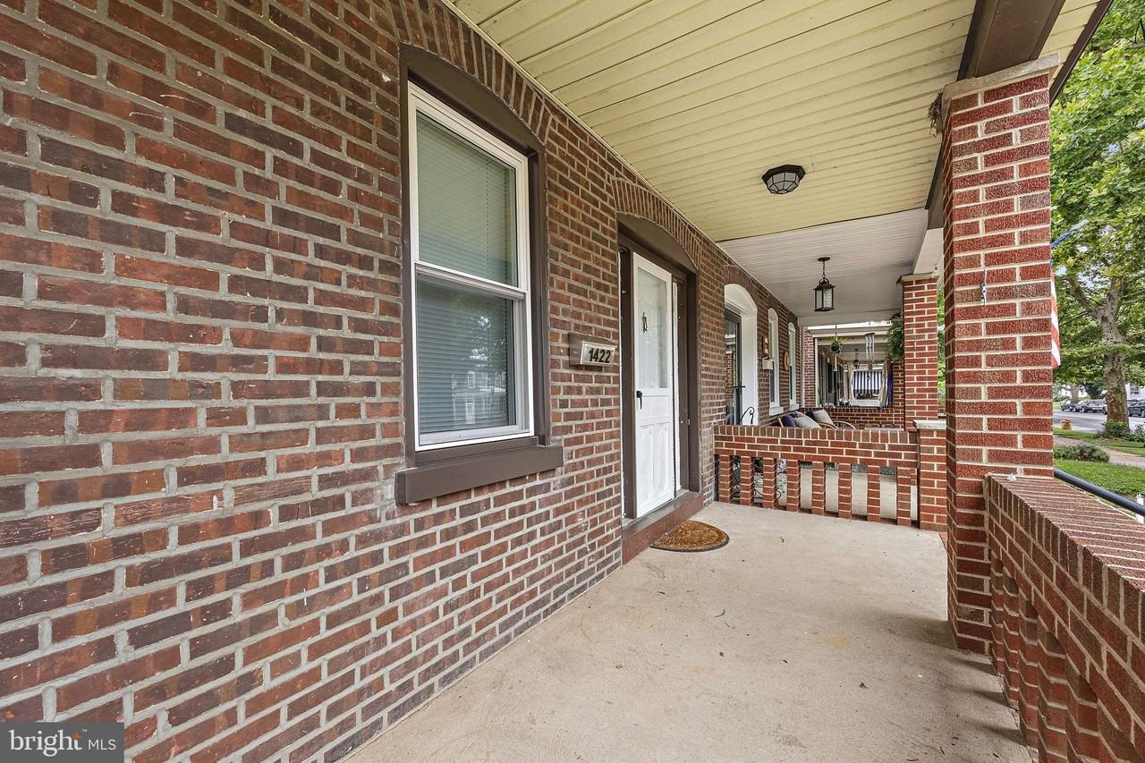 1422 N Union St - Photo 3 of 21