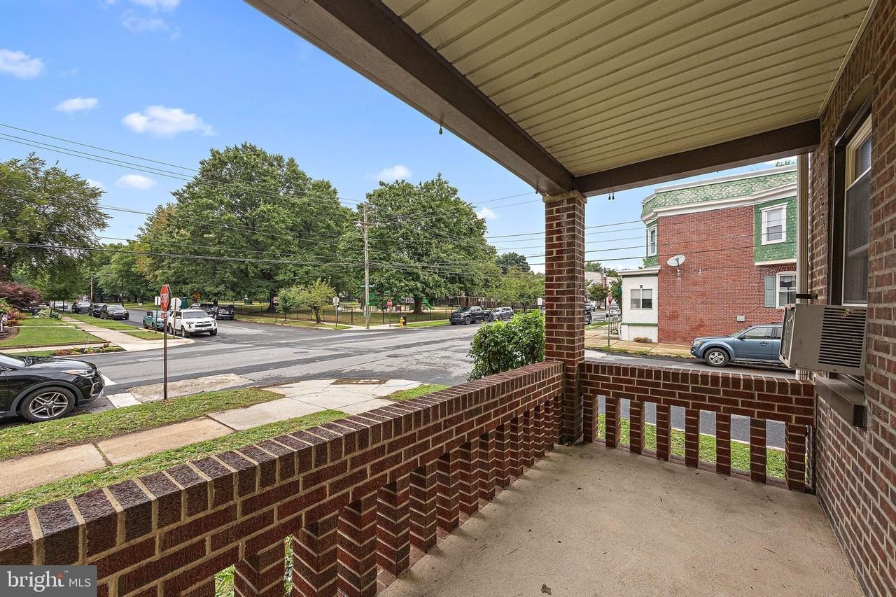 1422 N Union St - Photo 4 of 21